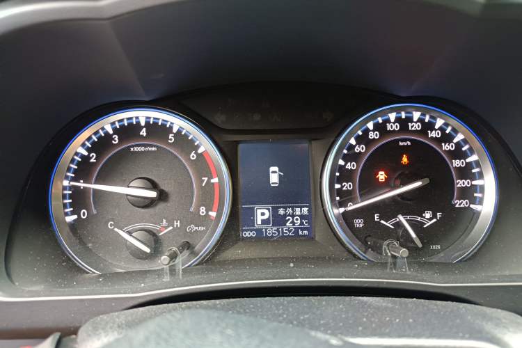 Used Toyota Highlander 2015 2.0T Four-Wheel Drive Luxury Edition 7-Seater Instrument Cluster