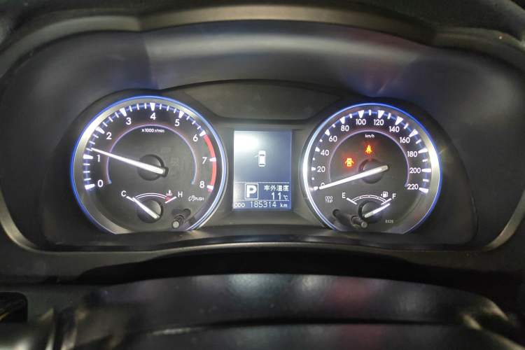 Used Toyota Highlander 2015 2.0T Four-Wheel Drive Luxury Edition 7-Seater Instrument Cluster