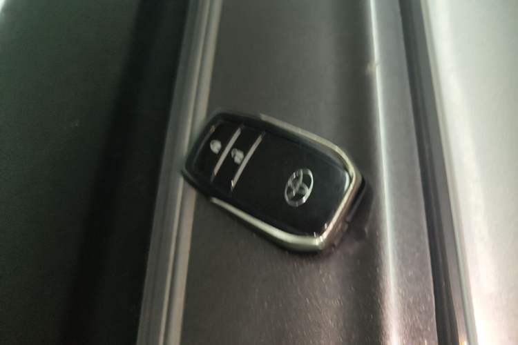Used Toyota Highlander 2015 2.0T Four-Wheel Drive Luxury Edition 7-Seater Interior 1