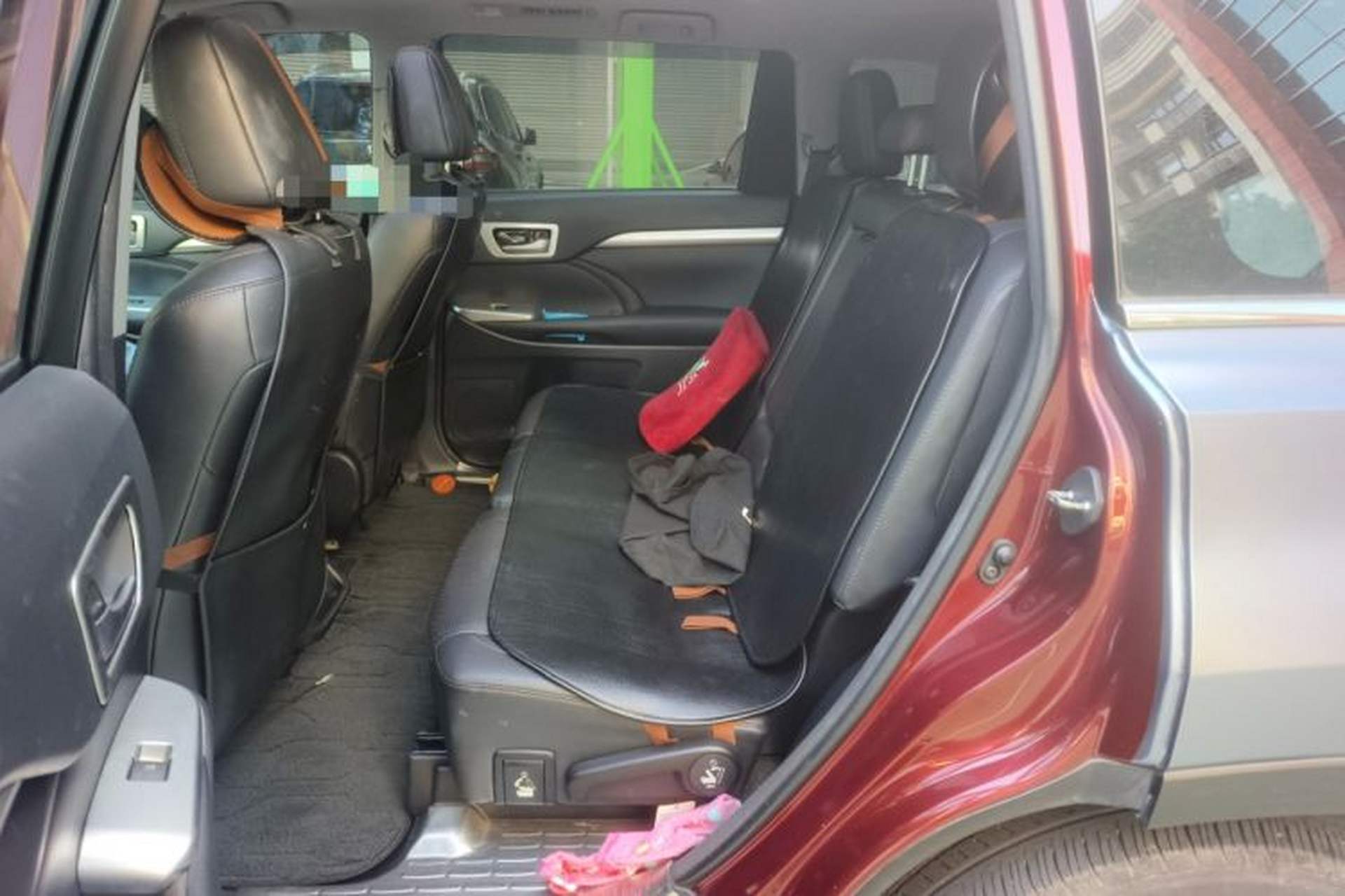 Used Toyota Highlander 2015 2.0T Four-Wheel Drive Luxury Edition 7-Seater Left Rear Seat
