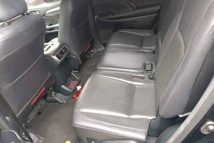 Used Toyota Highlander 2015 2.0T Four-Wheel Drive Luxury Edition 7-Seater Left Rear Seat