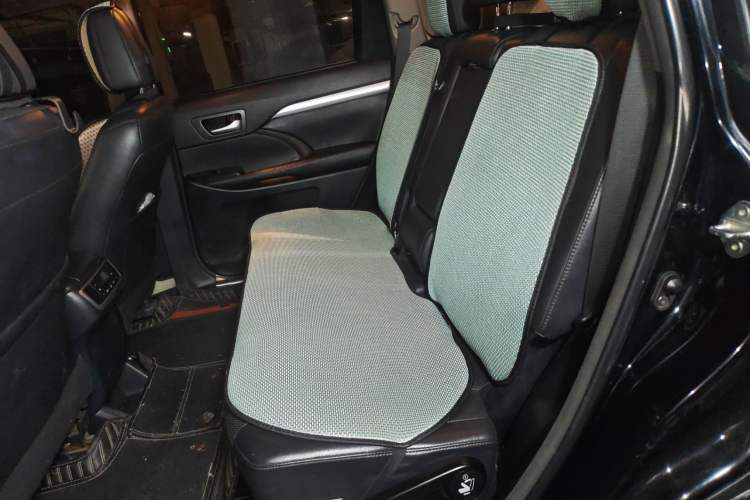 Used Toyota Highlander 2015 2.0T Four-Wheel Drive Luxury Edition 7-Seater Left Rear Seat