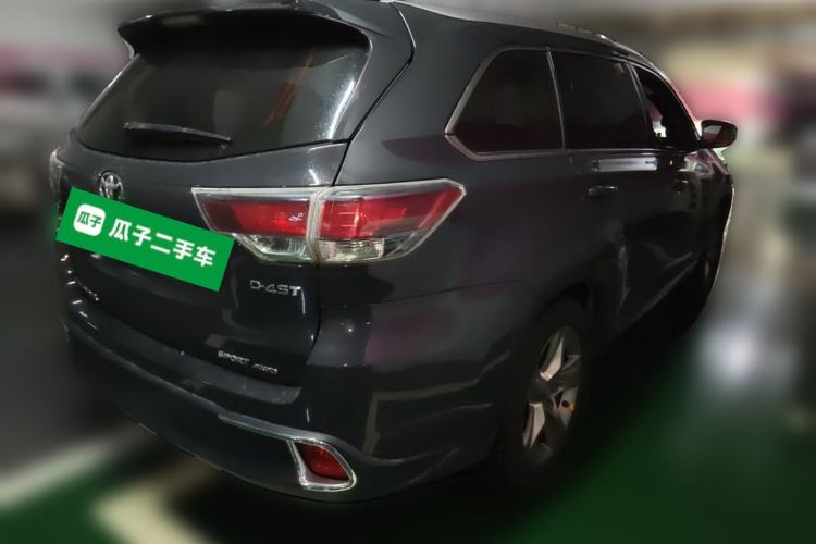 Used Toyota Highlander 2015 2.0T Four-Wheel Drive Luxury Edition 7-Seater Rear Right 45 Deg