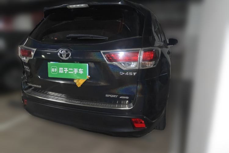 Used Toyota Highlander 2015 2.0T Four-Wheel Drive Luxury Edition 7-Seater Rear Right 45 Deg