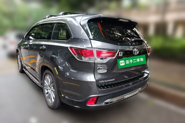 Used Toyota Highlander 2015 3.5L 4x4 Ultimate Edition 7-Seater Rear Right 45 Deg