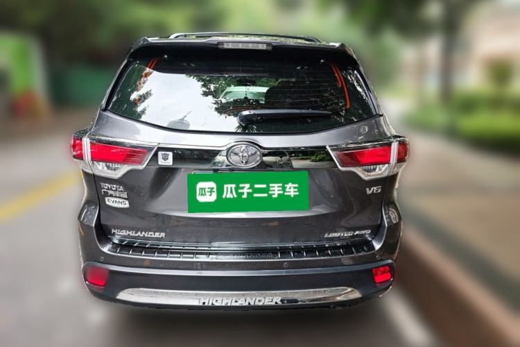 Used Toyota Highlander 2015 3.5L 4x4 Ultimate Edition 7-Seater Rear