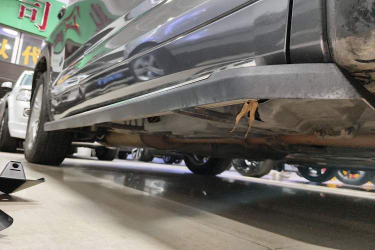 Used Toyota Highlander 2015 2.0T Four-Wheel Drive Luxury Edition 7-Seater Right Side Sill