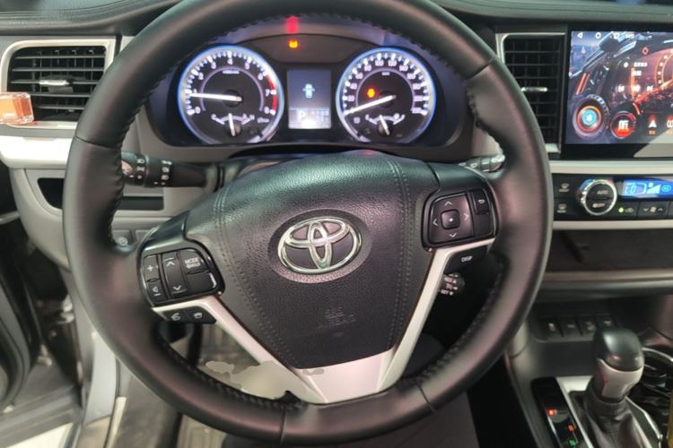 Used Toyota Highlander 2015 2.0T Four-Wheel Drive Luxury Edition 7-Seater Steering Wheel