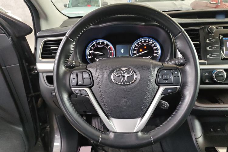 Used Toyota Highlander 2015 2.0T Four-Wheel Drive Luxury Edition 7-Seater Steering Wheel