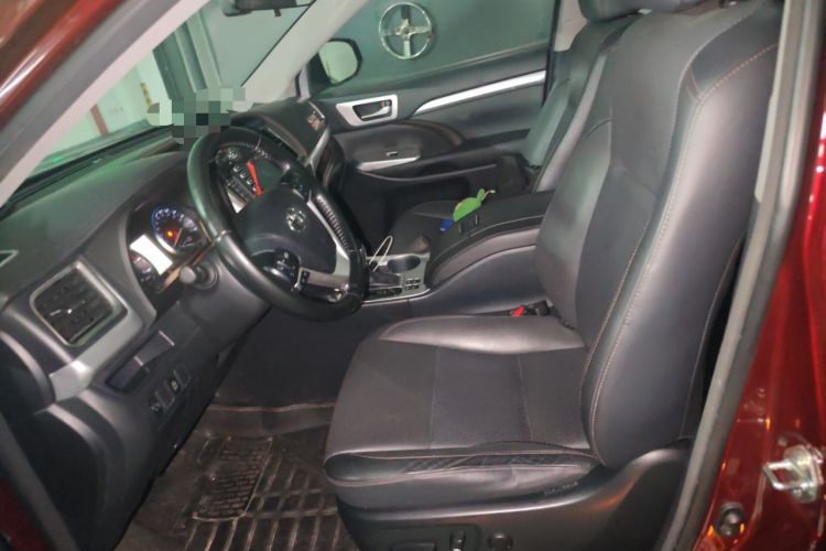 Used Toyota Highlander 2015 2.0T Two-Wheel Drive Luxury Edition 7 Seats Left Front Seat