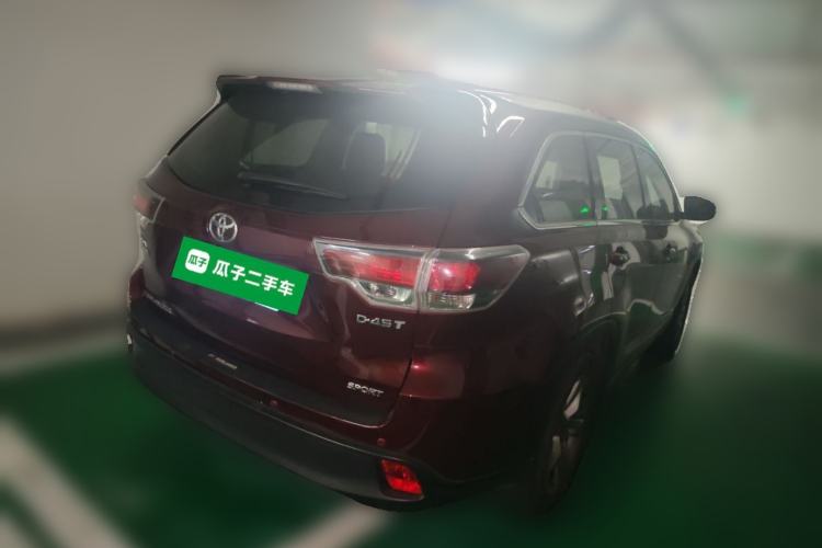 Used Toyota Highlander 2015 2.0T Two-Wheel Drive Luxury Edition 7 Seats Rear Right 45 Deg