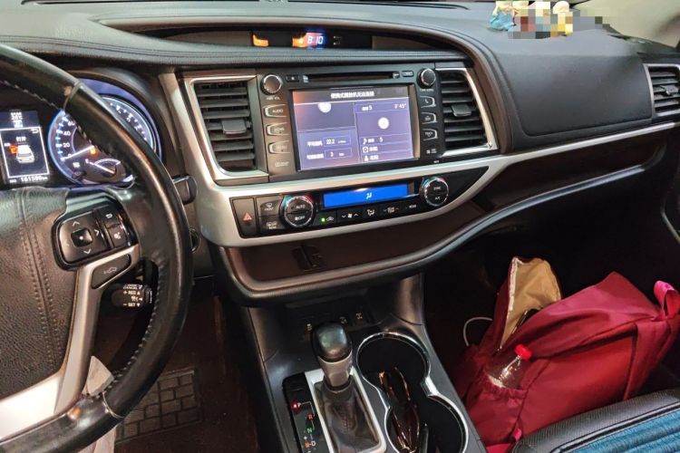 Used Toyota Highlander 2015 2.0T Four-Wheel Drive Ultimate Edition 7-Seater Audio And AC Panel