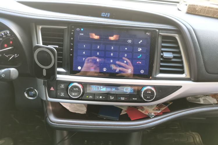Used Toyota Highlander 2015 2.0T Four-Wheel Drive Luxury Edition 7-Seater Audio And AC Panel