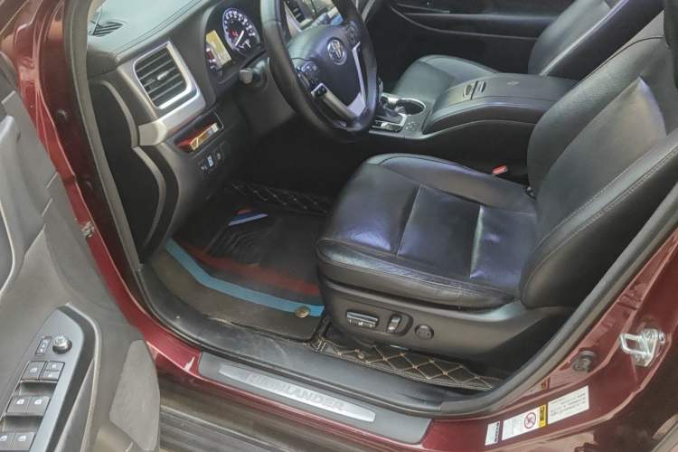 Used Toyota Highlander 2015 2.0T Four-Wheel Drive Luxury Edition 7-Seater Driver Seat