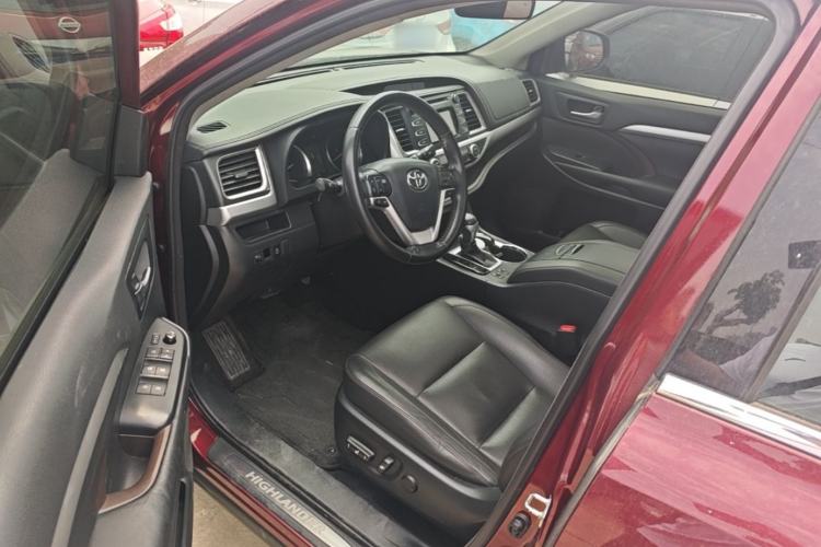 Used Toyota Highlander 2015 2.0T Four-Wheel Drive Luxury Edition 7-Seater Driver Seat