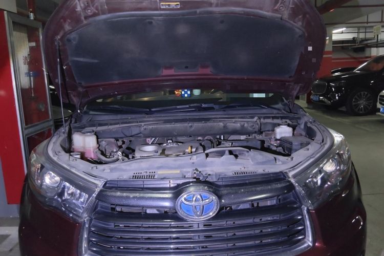 Used Toyota Highlander 2015 2.0T Two-Wheel Drive Luxury Edition 7 Seats Engine Bay