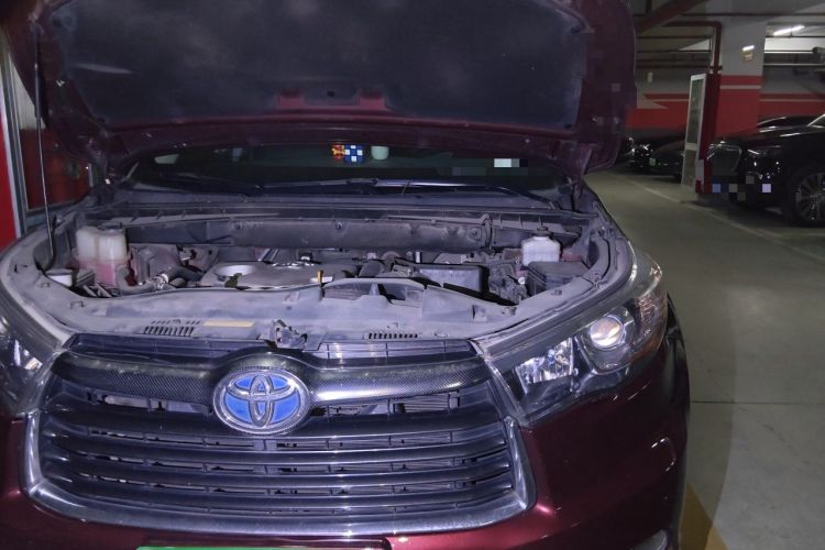 Used Toyota Highlander 2015 2.0T Two-Wheel Drive Luxury Edition 7 Seats Engine Bay Left