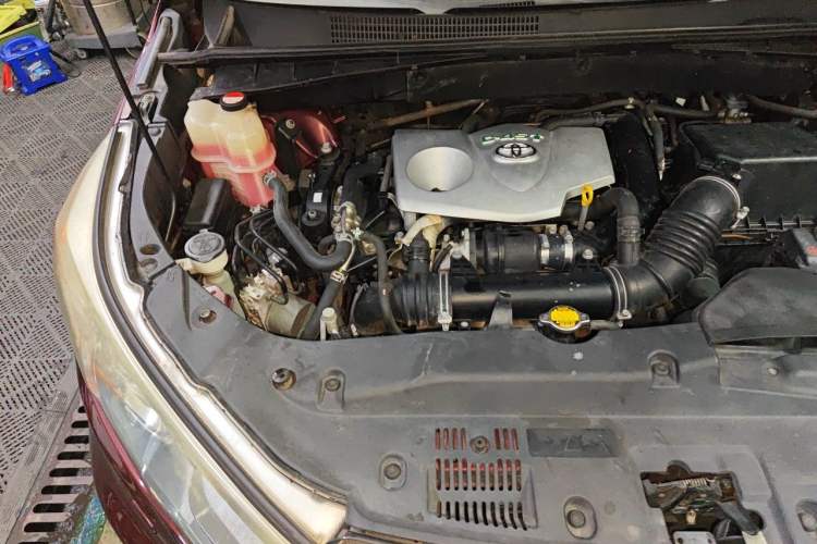 Used Toyota Highlander 2015 2.0T Four-Wheel Drive Ultimate Edition 7-Seater Engine Bay Right