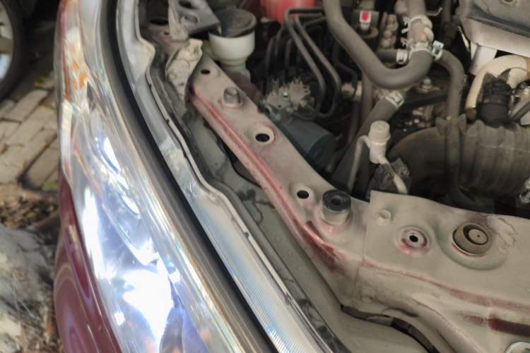 Used Toyota Highlander 2015 2.0T Four-Wheel Drive Ultimate Edition 7-Seater Engine Bay Right