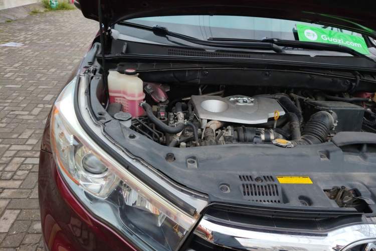 Used Toyota Highlander 2015 2.0T Four-Wheel Drive Luxury Edition 7-Seater Engine Bay Right