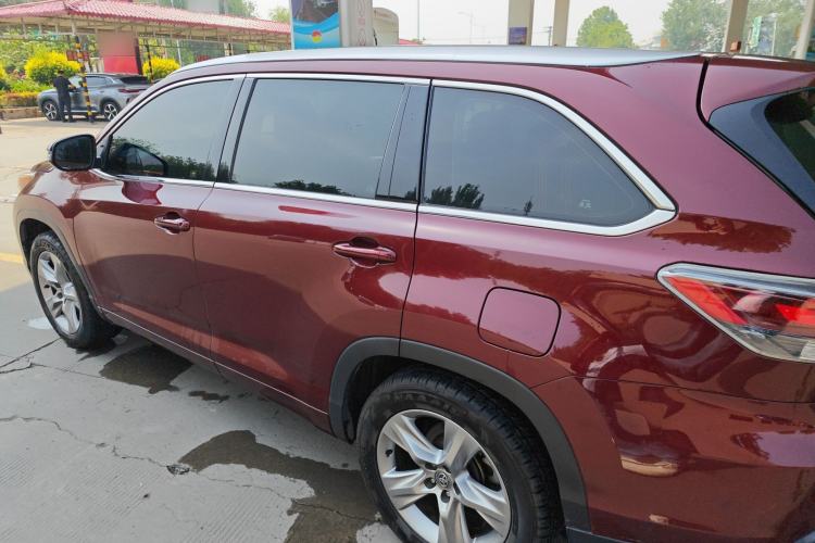 Used Toyota Highlander 2015 2.0T Four-Wheel Drive Luxury Edition 7-Seater Exterior 4