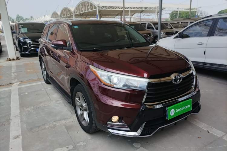 Used Toyota Highlander 2015 2.0T Four-Wheel Drive Luxury Edition 7-Seater Front Right 45 Deg