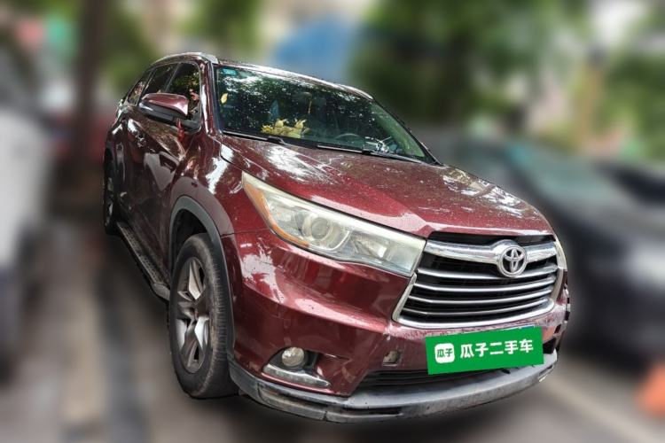 Used Toyota Highlander 2015 2.0T Two-Wheel Drive Luxury Edition 7 Seats Front Right 45 Deg