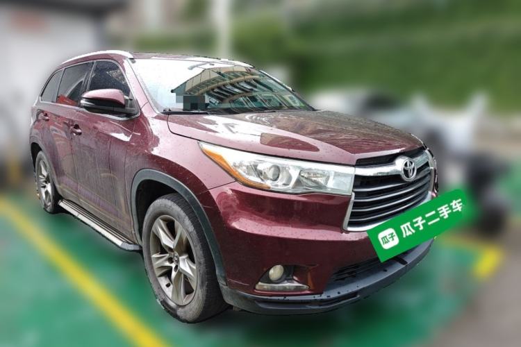 Used Toyota Highlander 2015 2.0T Four-Wheel Drive Luxury Navigation Version with 7 Seats Front Right 45 Deg