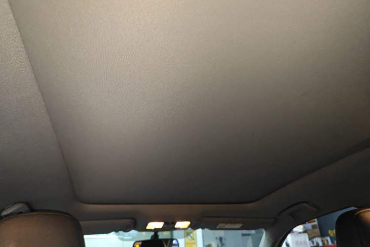 Used Toyota Highlander 2015 2.0T Four-Wheel Drive Ultimate Edition 7-Seater Headliner