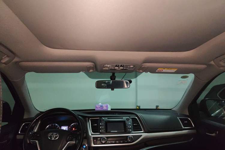 Used Toyota Highlander 2015 2.0T Four-Wheel Drive Luxury Edition 7-Seater Headliner