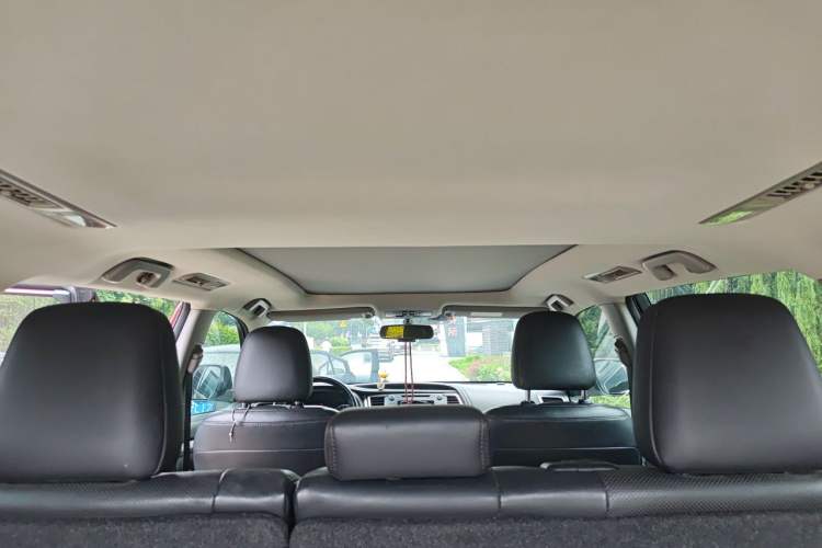 Used Toyota Highlander 2015 2.0T Two-Wheel Drive Luxury Edition 7 Seats Headliner
