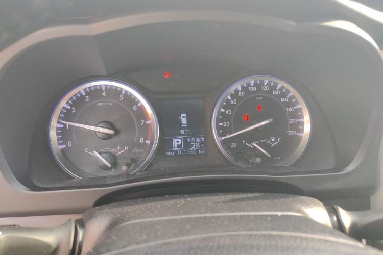 Used Toyota Highlander 2015 2.0T Four-Wheel Drive Luxury Edition 7-Seater Instrument Cluster