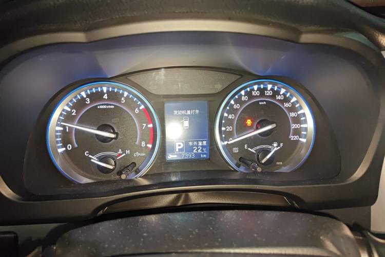 Used Toyota Highlander 2015 2.0T Four-Wheel Drive Luxury Edition 7-Seater Instrument Cluster