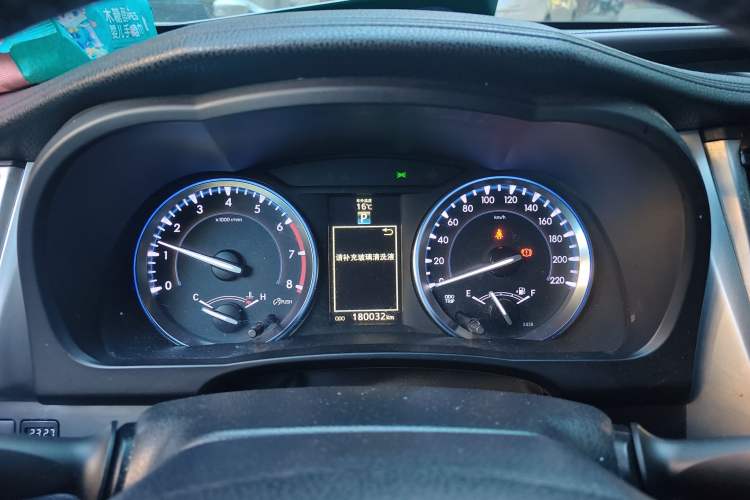 Used Toyota Highlander 2015 2.0T Four-Wheel Drive Ultimate Edition 7-Seater Instrument Cluster
