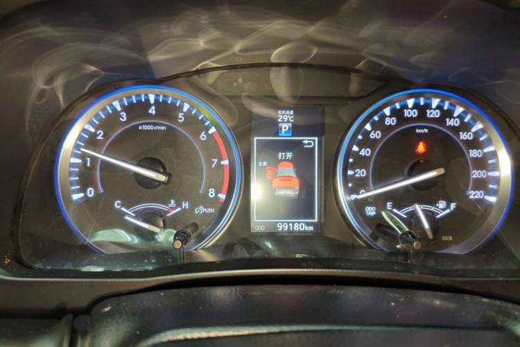 Used Toyota Highlander 2015 2.0T Four-Wheel Drive Ultimate Edition 7-Seater Instrument Cluster
