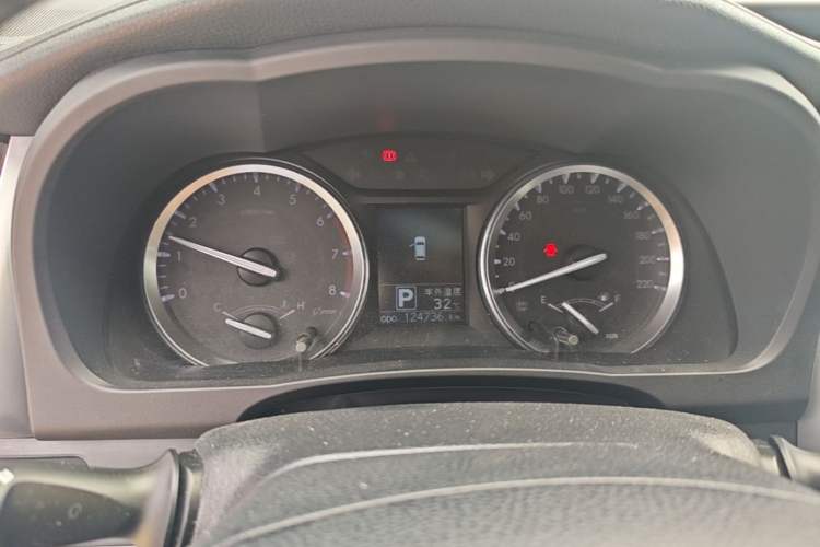 Used Toyota Highlander 2015 2.0T Four-Wheel Drive Luxury Edition 7-Seater Instrument Cluster