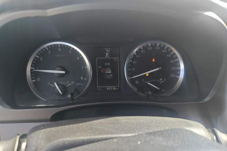 Used Toyota Highlander 2015 3.5L 4x4 Ultimate Edition 7-Seater Instrument Cluster