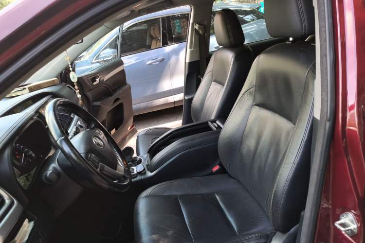 Used Toyota Highlander 2015 2.0T Four-Wheel Drive Luxury Edition 7-Seater Left Front Seat