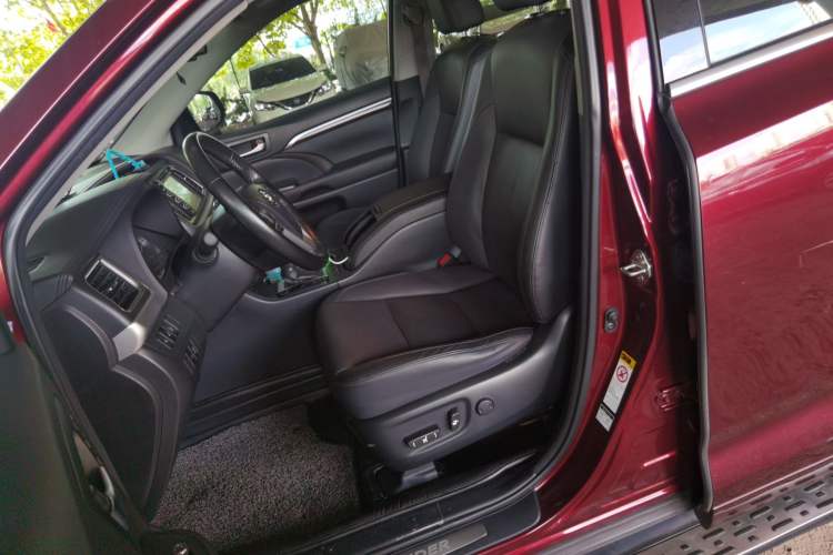Used Toyota Highlander 2015 2.0T Four-Wheel Drive Ultimate Edition 7-Seater Left Front Seat