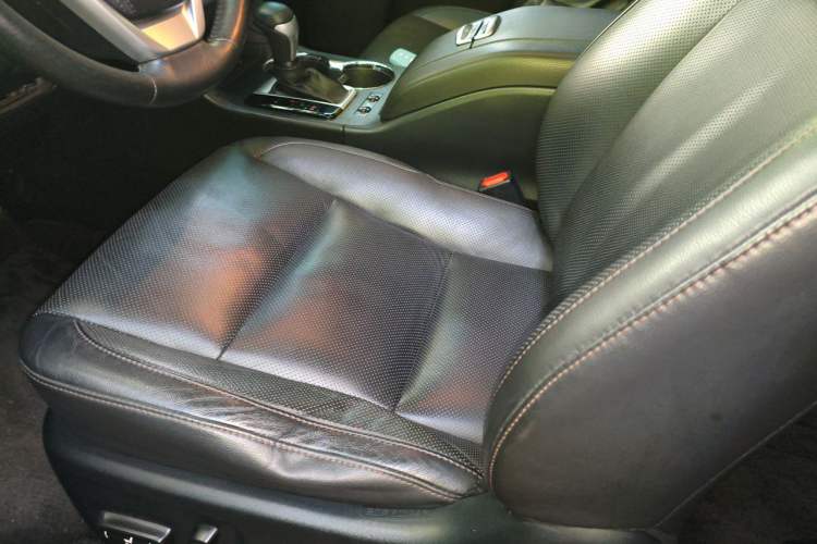 Used Toyota Highlander 2015 2.0T Four-Wheel Drive Ultimate Edition 7-Seater Left Front Seat