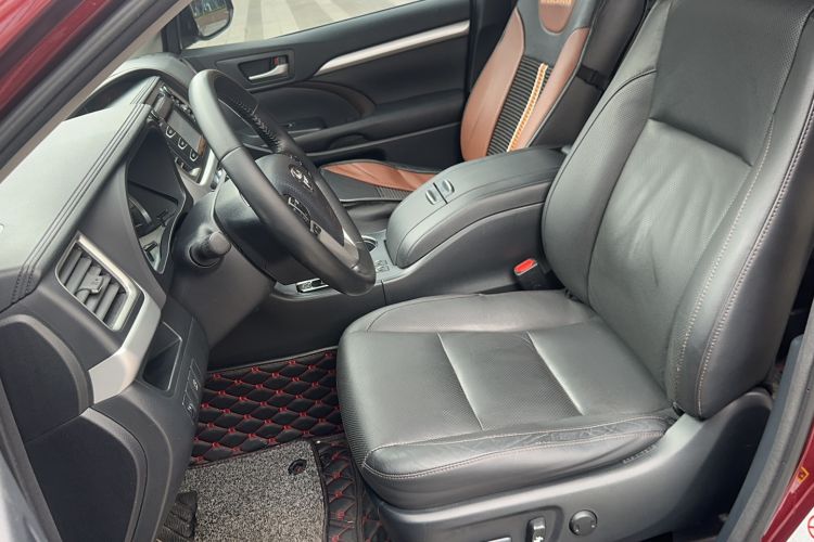 Used Toyota Highlander 2015 2.0T Four-Wheel Drive Luxury Edition 7-Seater Left Front Seat