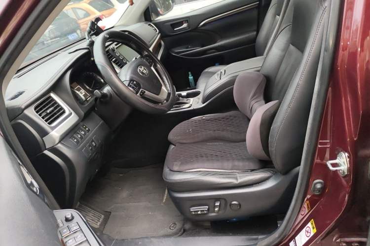 Used Toyota Highlander 2015 2.0T Four-Wheel Drive Ultimate Edition 7-Seater Left Front Seat