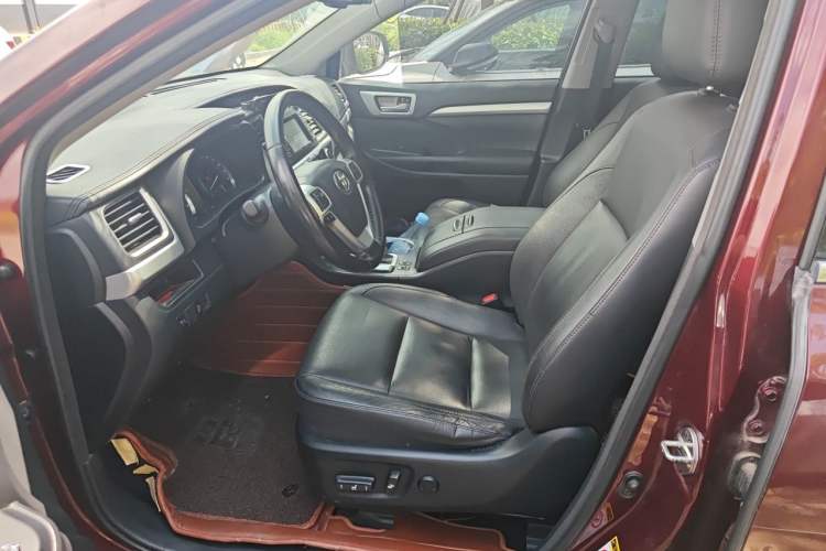 Used Toyota Highlander 2015 2.0T Four-Wheel Drive Luxury Edition 7-Seater Left Front Seat