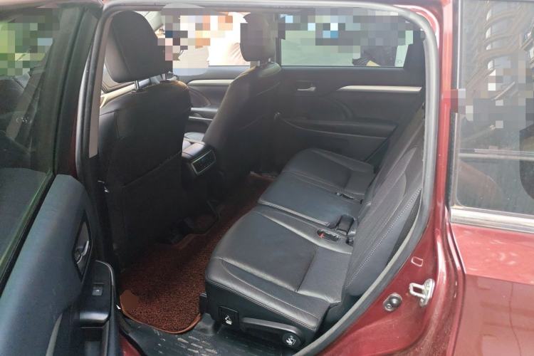 Used Toyota Highlander 2015 2.0T Four-Wheel Drive Luxury Edition 7-Seater Left Rear Seat