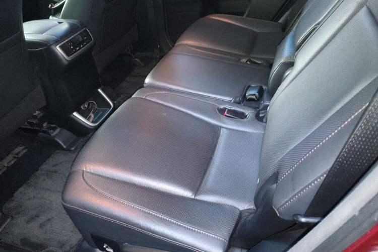 Used Toyota Highlander 2015 2.0T Four-Wheel Drive Ultimate Edition 7-Seater Left Rear Seat