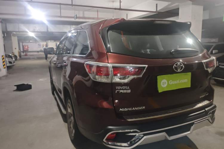 Used Toyota Highlander 2015 2.0T Four-Wheel Drive Luxury Edition 7-Seater Rear Left 45 Deg