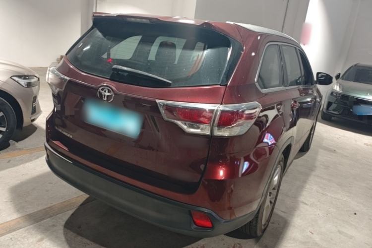 Used Toyota Highlander 2015 2.0T Two-Wheel Drive Luxury Edition 7 Seats Rear Right 45 Deg