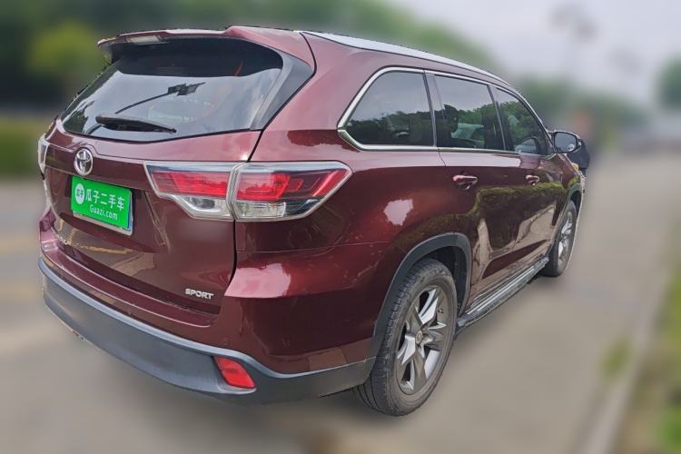 Used Toyota Highlander 2015 2.0T Two-Wheel Drive Luxury Edition 7 Seats Rear Right 45 Deg