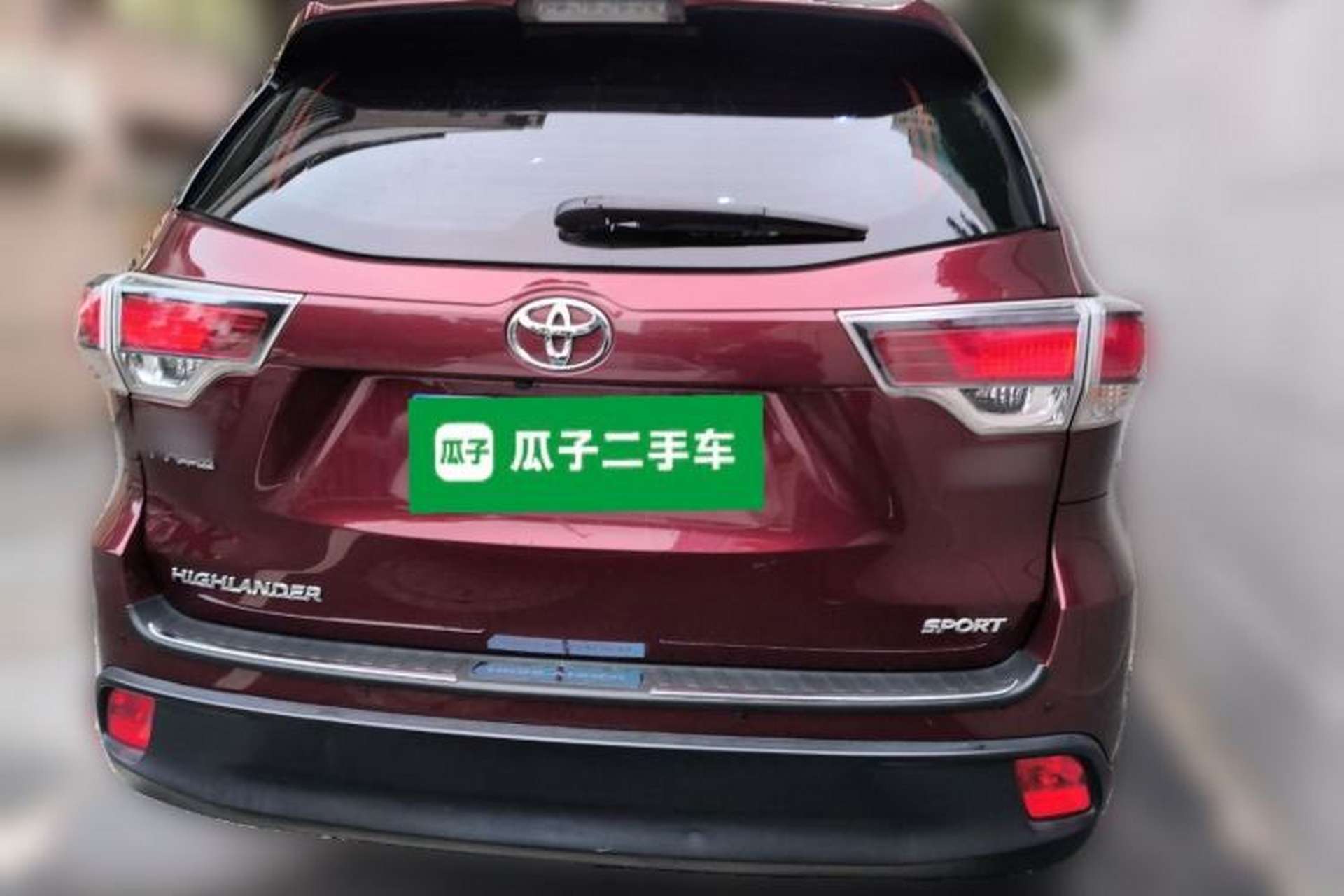 Used Toyota Highlander 2015 2.0T Two-Wheel Drive Luxury Edition 7 Seats Rear