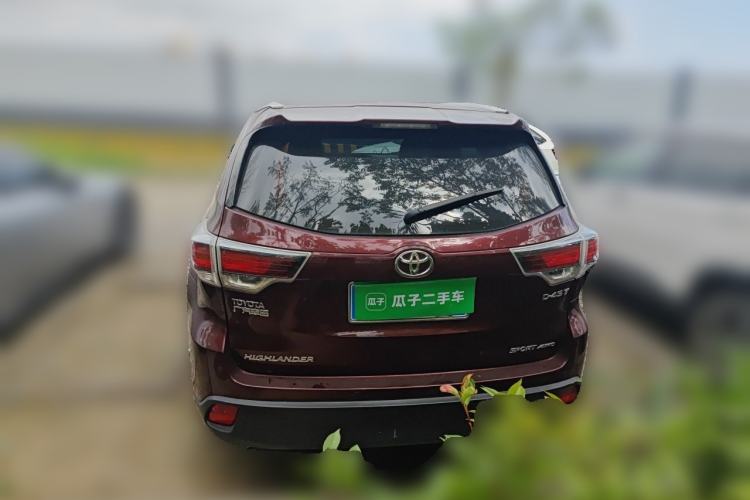 Used Toyota Highlander 2015 2.0T Four-Wheel Drive Luxury Edition 7-Seater Rear